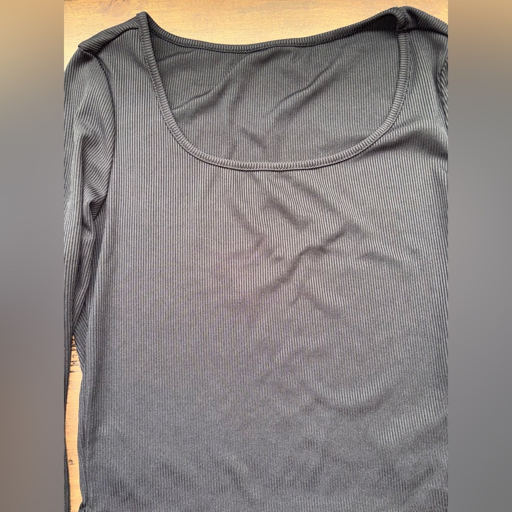 Black Long Sleeve Ribbed Top - Picture 3 of 5